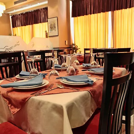 Regency 3*